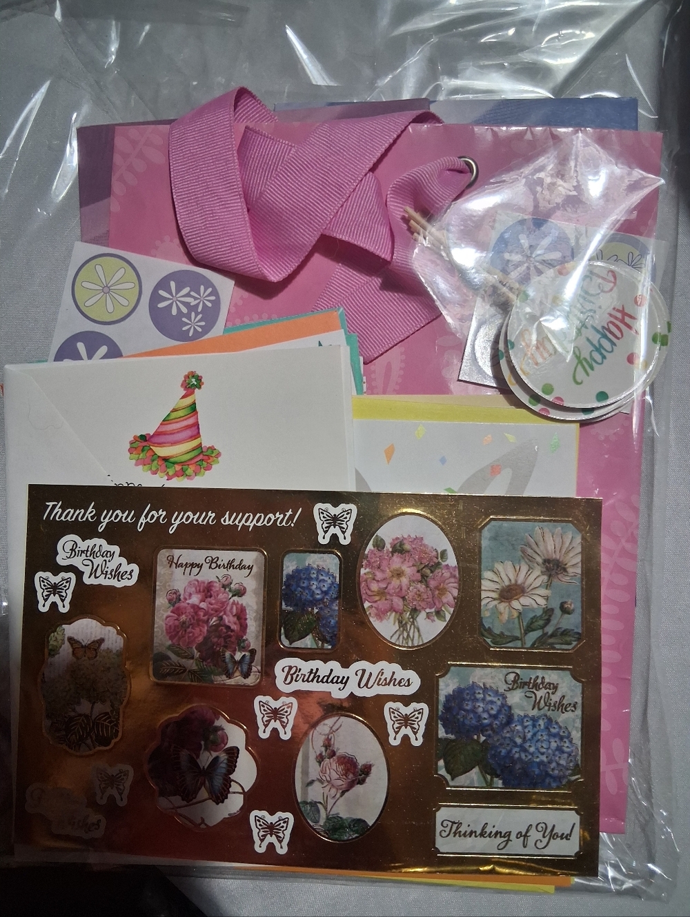 Birthday Gift Party Set in Pink - Home Party Supplies